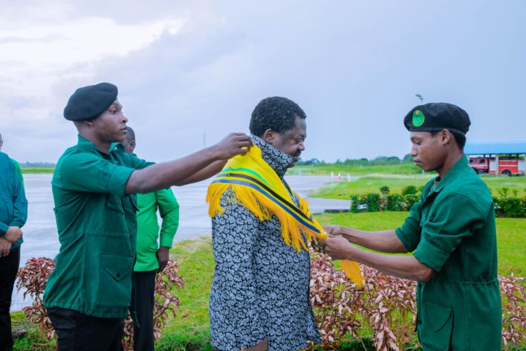 “PEMBA SALUTI KWENU” DK. NCHIMBI