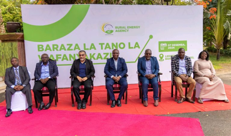 WATUMISHI REA WATAKIWA KUFANYA KAZI KUENDANA NA KASI YA SERIKALI