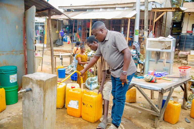 WAKAZI ZAIDI YA 1,000 MPIJI MAGOE KUNUFAIKA NA HUDUMA YA MAJISAFI