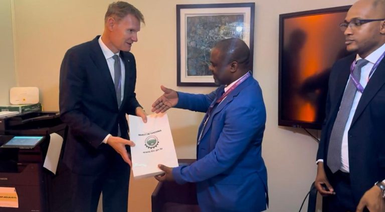 MSAJILI WA HAZINA AONGOZA MAZUNGUMZO YA UWEKEZAJI NA KAMPUNI YA USWISI