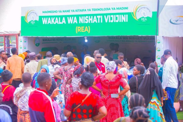 REA YAUZA MAJIKO 1,500 KWA BEI YA RUZUKU KWENYE MAONESHO YA MADINI GEITA