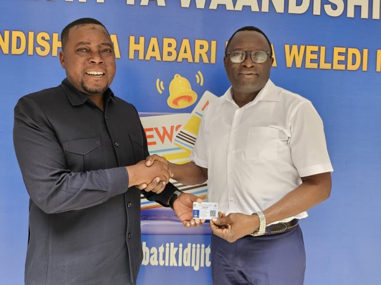 VITAMBULISHO VIPYA VYA JAB KUIMARISHA TAALUMA YA UANDISHI WA HABARI 