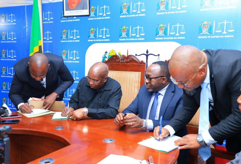 UDOM, WIZARA YA KATIBA NA SHERIA, LSF WASHIRIKIANA KUIMARISHA HUDUMA ZA MSAADA WA KISHERIA