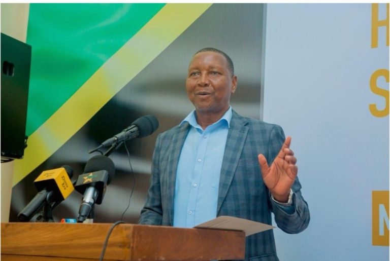 PROFESA MKENDA AWAAGA WANAFUANZI WANAOENDA KUSOMA AFRIKA KUSINI