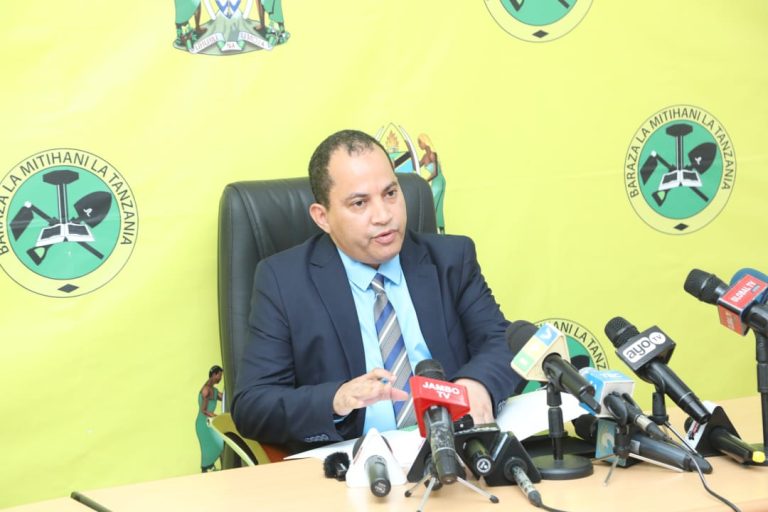 JINSI WASICHANA WANAVYOENDELEA KUPAMBANA KATIKA MITIHANI YA KITAIFA