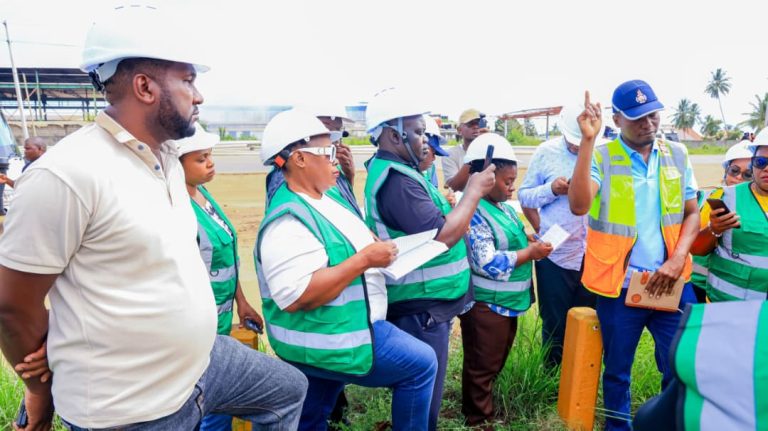 WAHARIRI WAIPONGEZA REA USAMBAZAJI WA GESI ASILIA LINDI,PWANI