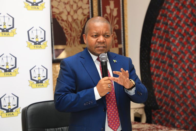 TRA KUWEKA UTARATIBU MPYA WA KUTOA VIBALI VYA KUINGIZA MAFUTA YA KUPIKIA TANZANIA BARA
