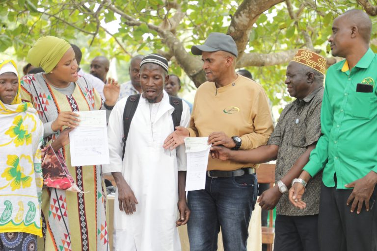 TANESCO YAZINDUA RASMI ZOEZI LA ULIPWAJI FIDIA KWA WANANCHI LINDI NA MTWARA